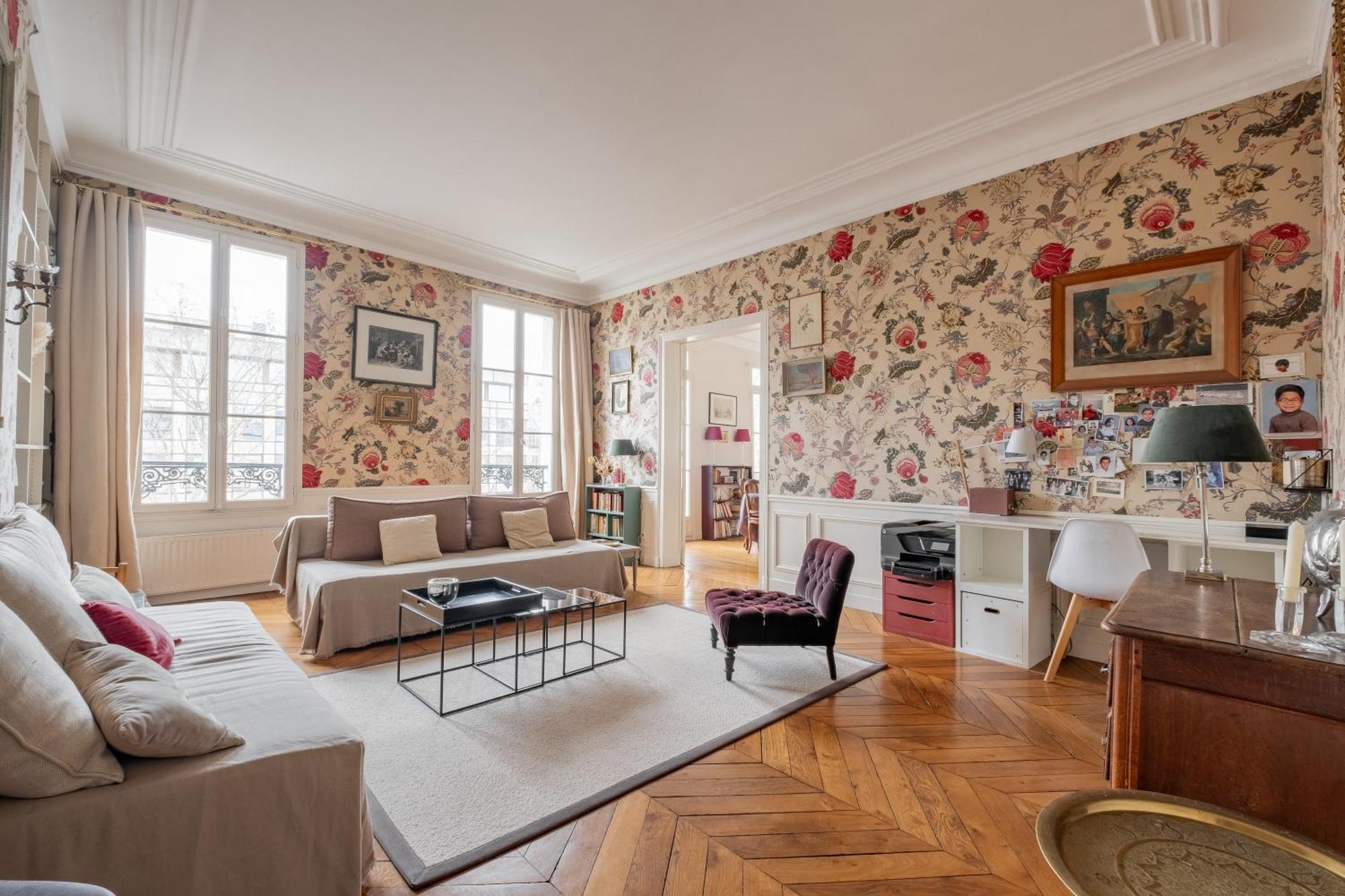 Veeve - Flowers In Saint-Martin Paris Luaran gambar